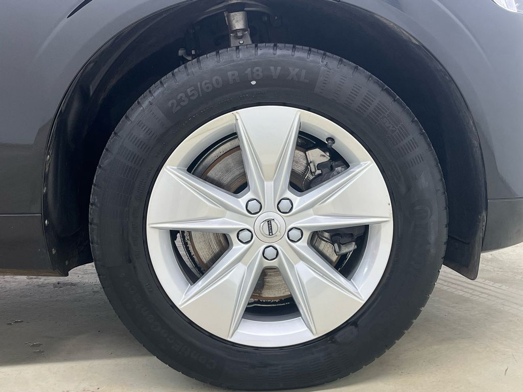 Volvo XC60 B4 Diesel Momentum Pro