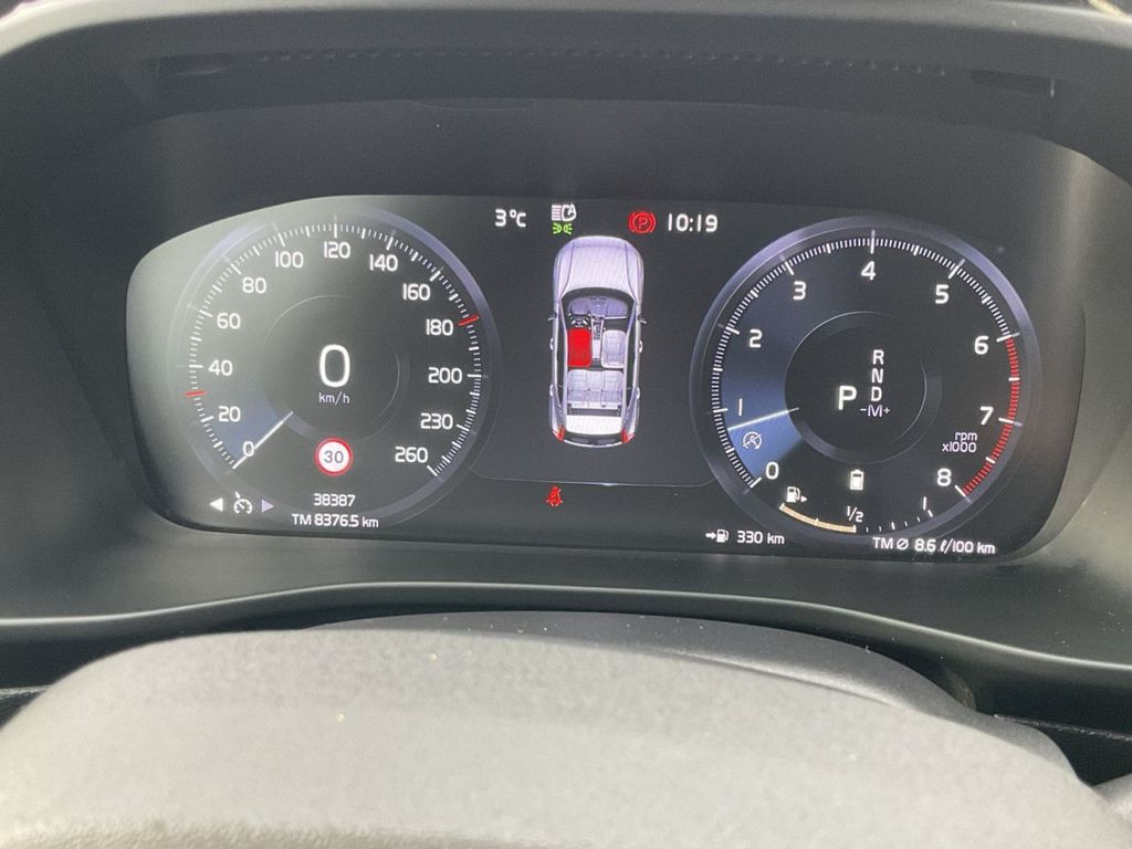 Volvo XC40 B4 R-Design AWD