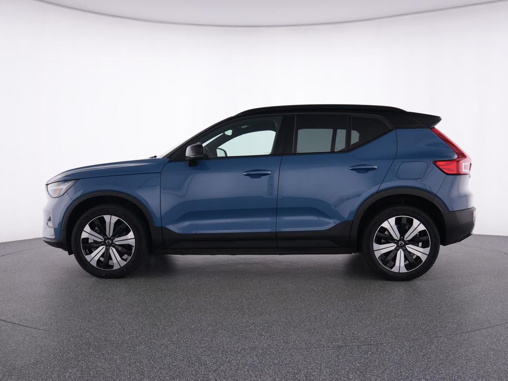 Volvo XC40 Core Recharge Pure Electric