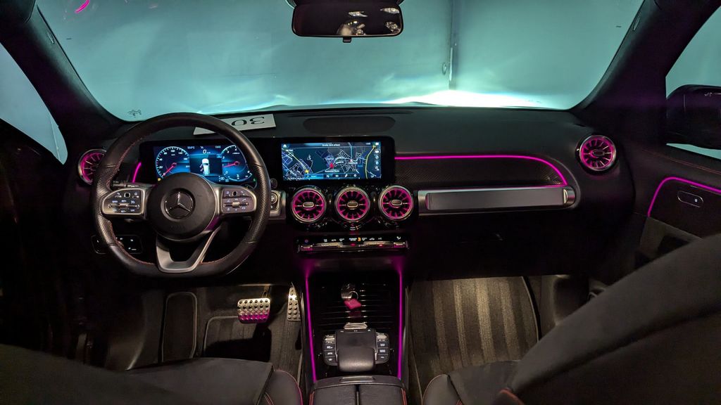 Mercedes-Benz GLB 200b AMG