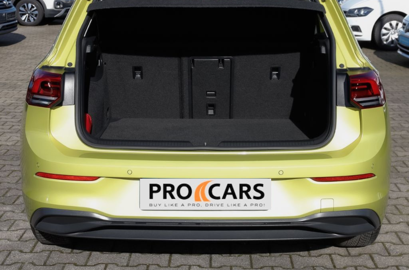 Volkswagen Golf 8 LIFE 1.5 eTSI