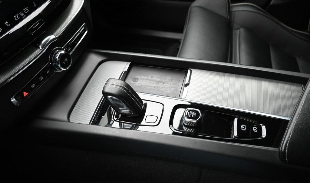 Volvo XC60 T6 AWD Recharge R-Design