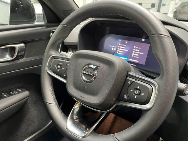 Volvo XC40 Recharge Twin Plus Pure Electric AWD