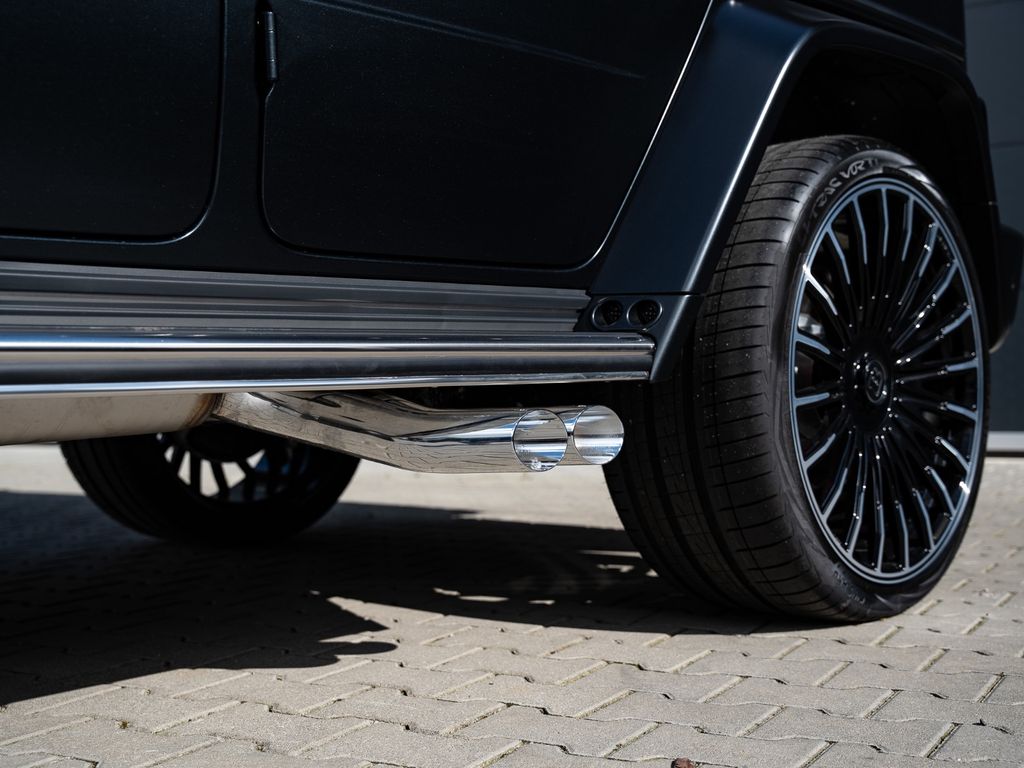 Mercedes-Benz Brabus 700 Widestar