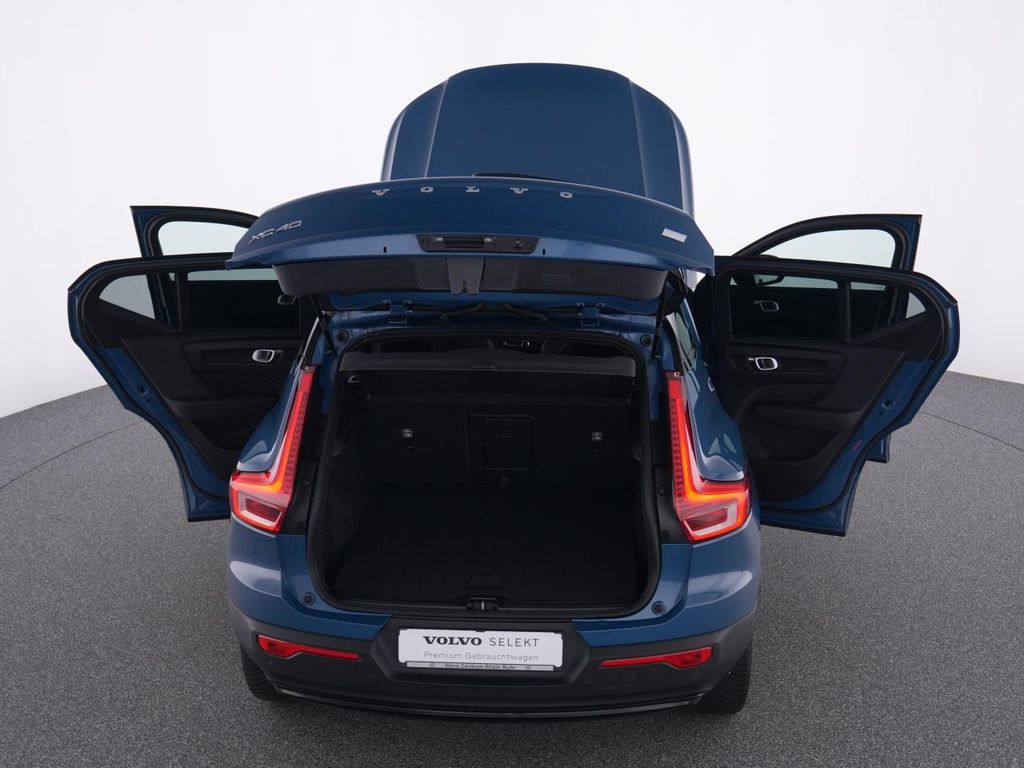 Volvo XC40 Core Recharge Pure Electric