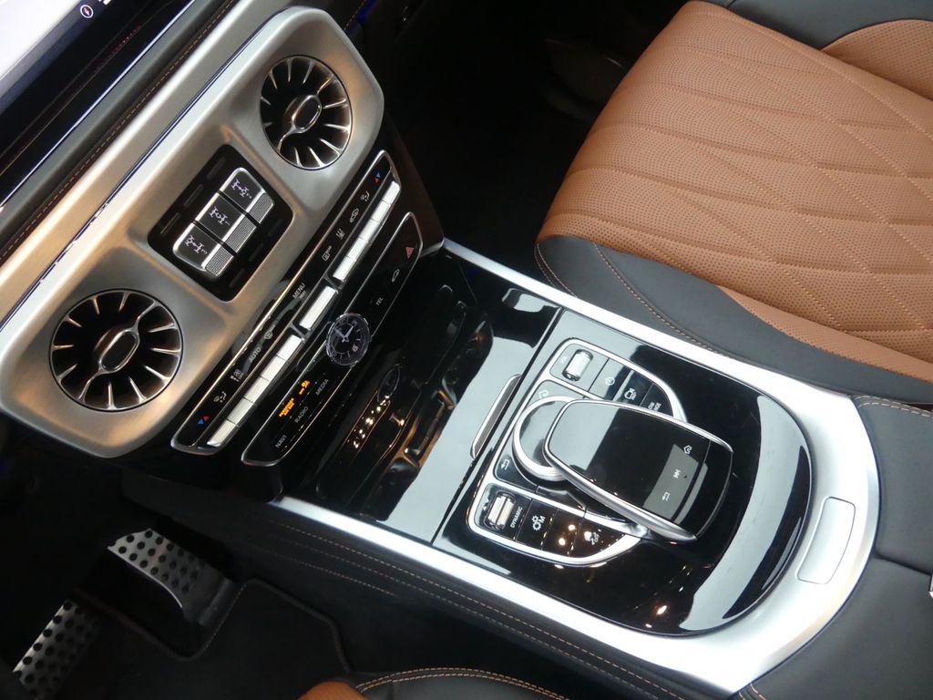 Mercedes-Benz G400d AMG