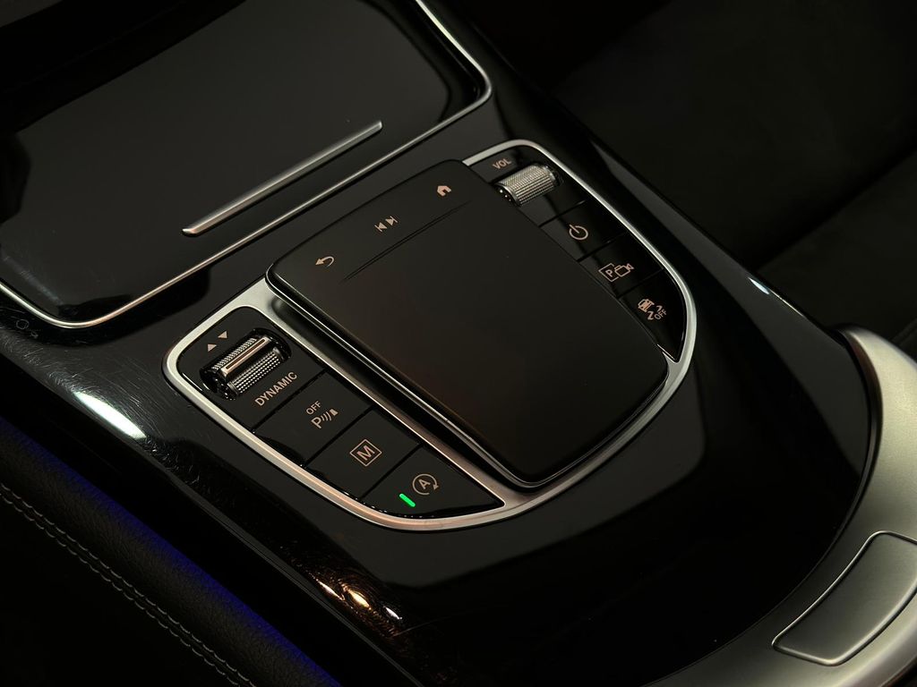 Mercedes-Benz GLC 200 AMG-Line 4M