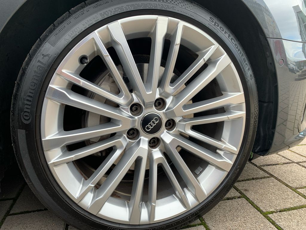 Audi A4 Avant 40 TDI Qu. S-line