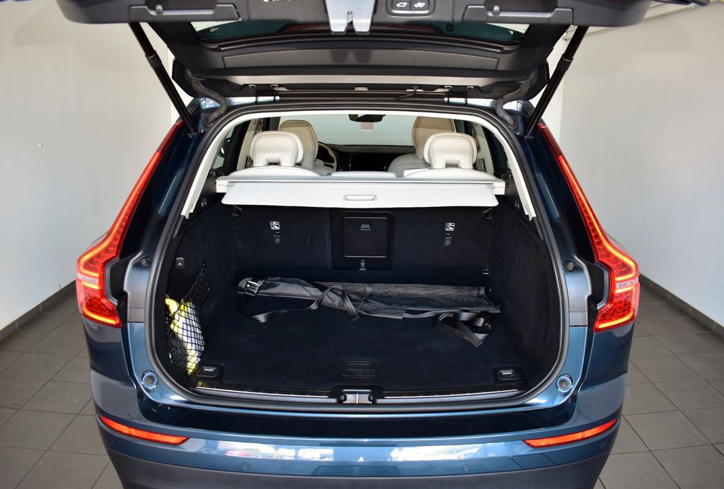 Volvo XC60 Momentum Pro