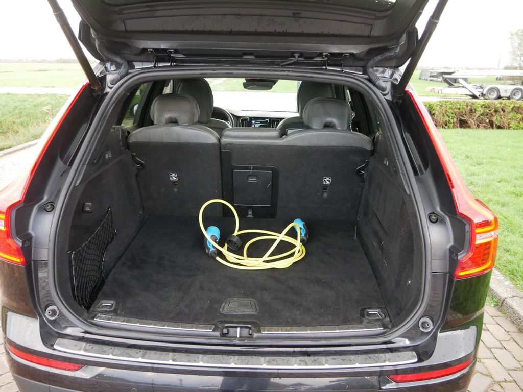 Volvo XC60 2.0 T8 Twin Motor AWD Inscription