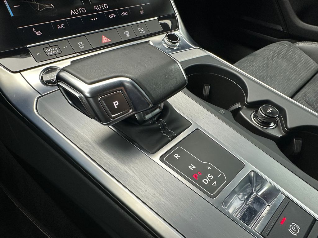 Audi A6 40 TDI QU. S-LINE