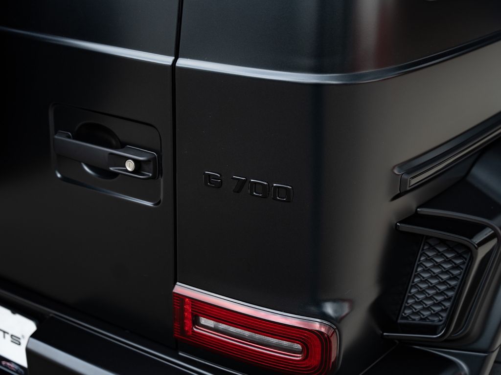 Mercedes-Benz Brabus 700 Widestar