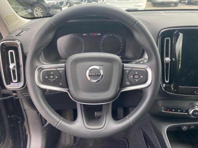 Volvo XC40 Momentum Pro 2WD B4