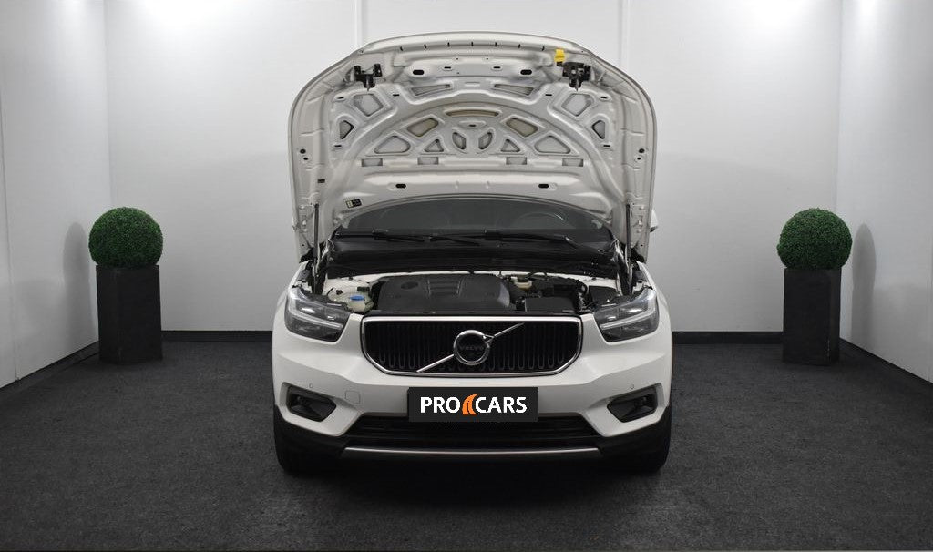 Volvo XC40 D3 Momentum Pro