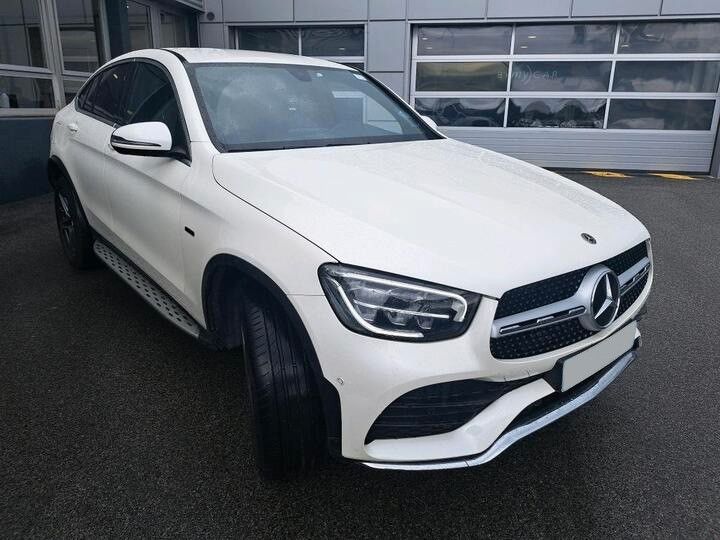 Mercedes-Benz GLC 300e Coupe AMG