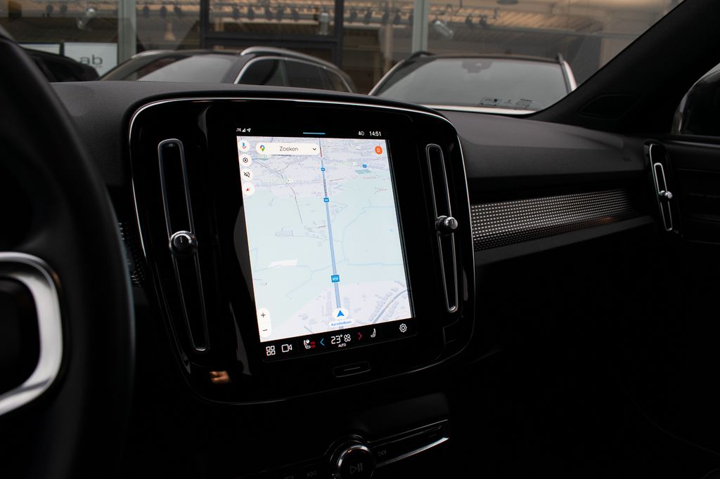 Volvo XC40 RECHARGE HARMAN/ KARDON