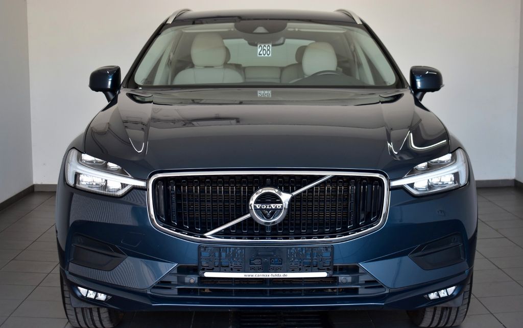 Volvo XC60 Momentum Pro