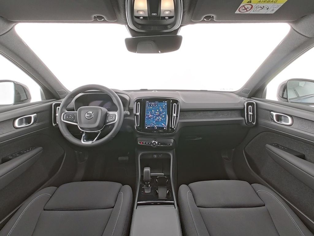 Volvo XC40 Core Recharge Pure Electric