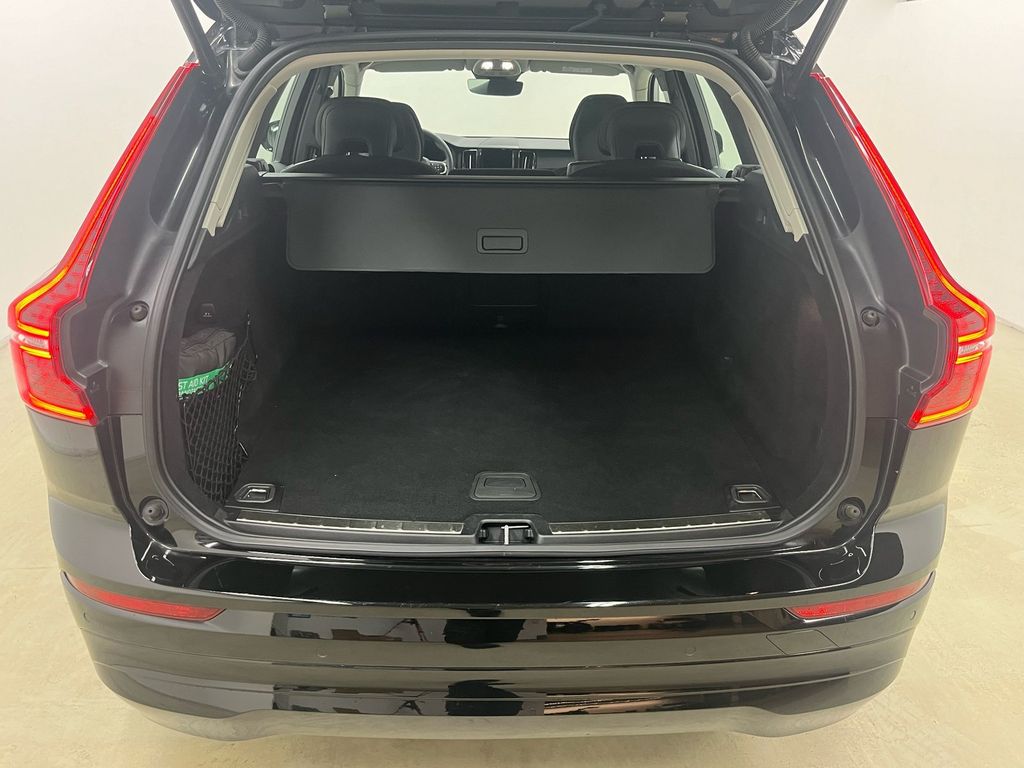 Volvo XC60 B4 Diesel Momentum Pro