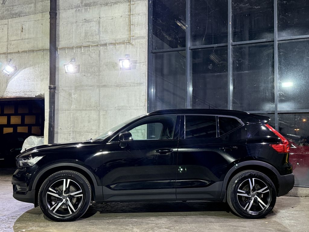 Volvo XC40 R Design AWD Xenon