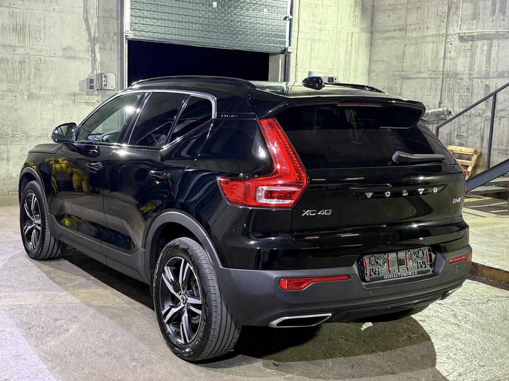 Volvo XC40 R Design AWD Xenon