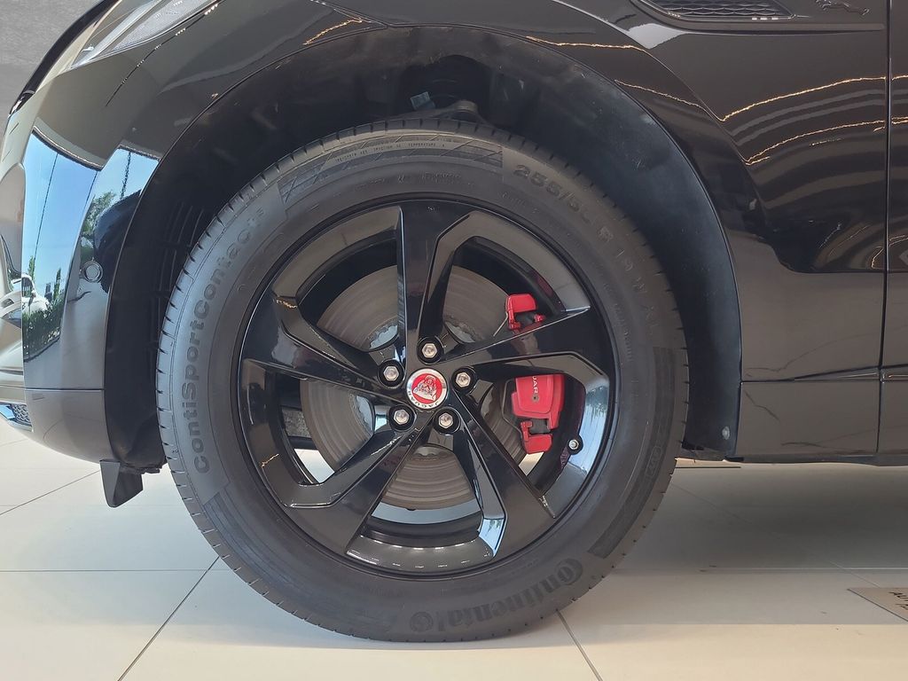 Jaguar F-PACE P400e AWD