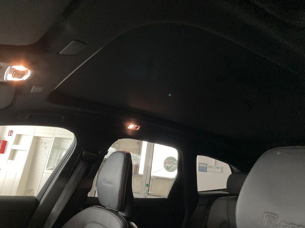 Volvo XC60 T6 R-Design AWD