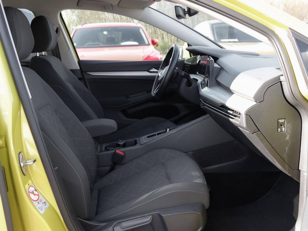 Volkswagen Golf 8 LIFE 1.5 eTSI