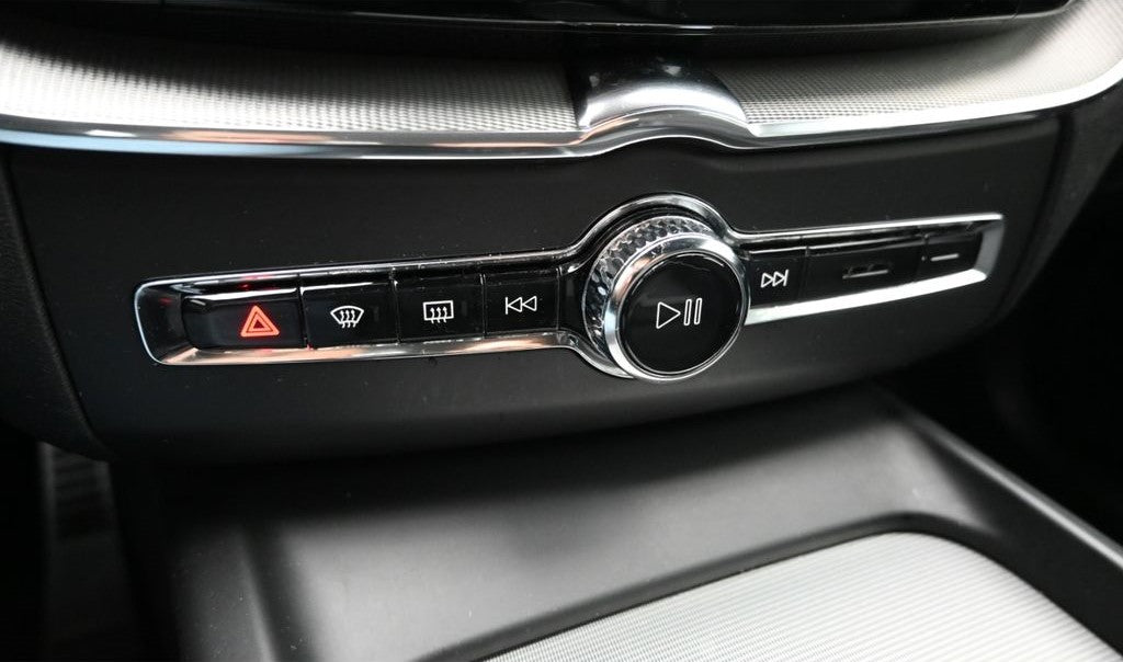 Volvo XC60 T6 AWD Recharge R-Design