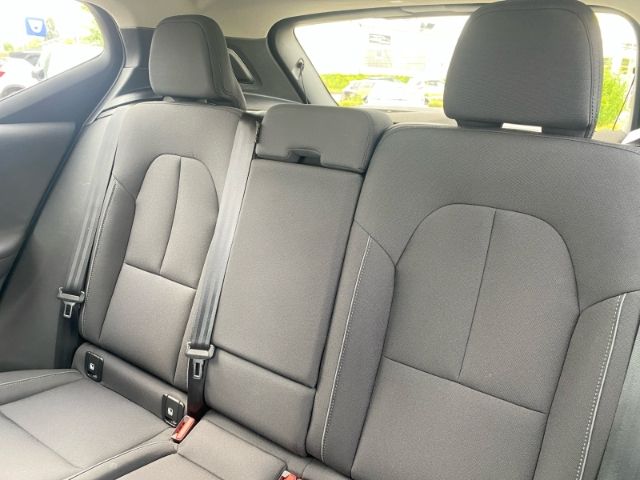 Volvo XC40 Momentum Pro 2WD B4