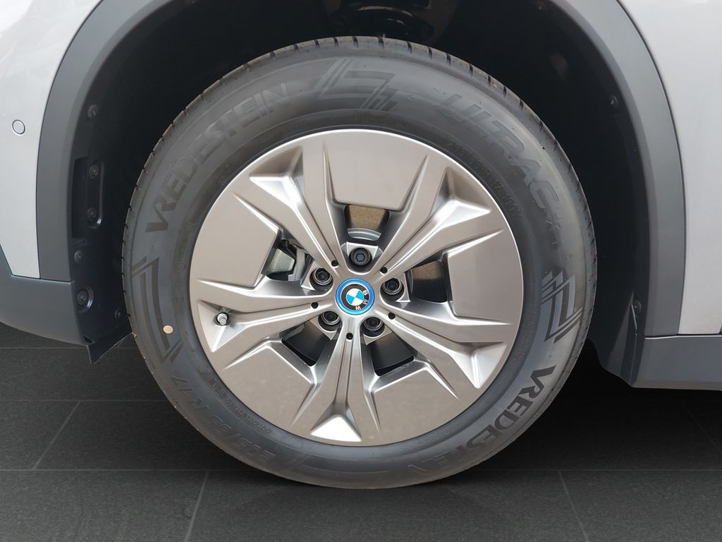 BMW iX1 eDrive20