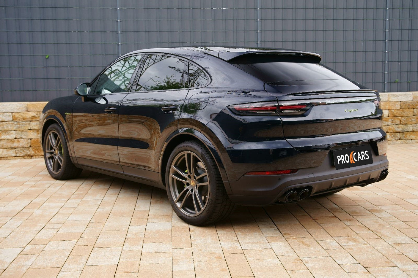 Porsche Cayenne Coupe E-Hybrid Platinum Ed.