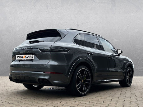 Porsche Cayenne Turbo S E-Hybrid