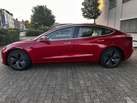 Tesla Model 3 Standard Range Plus RWD