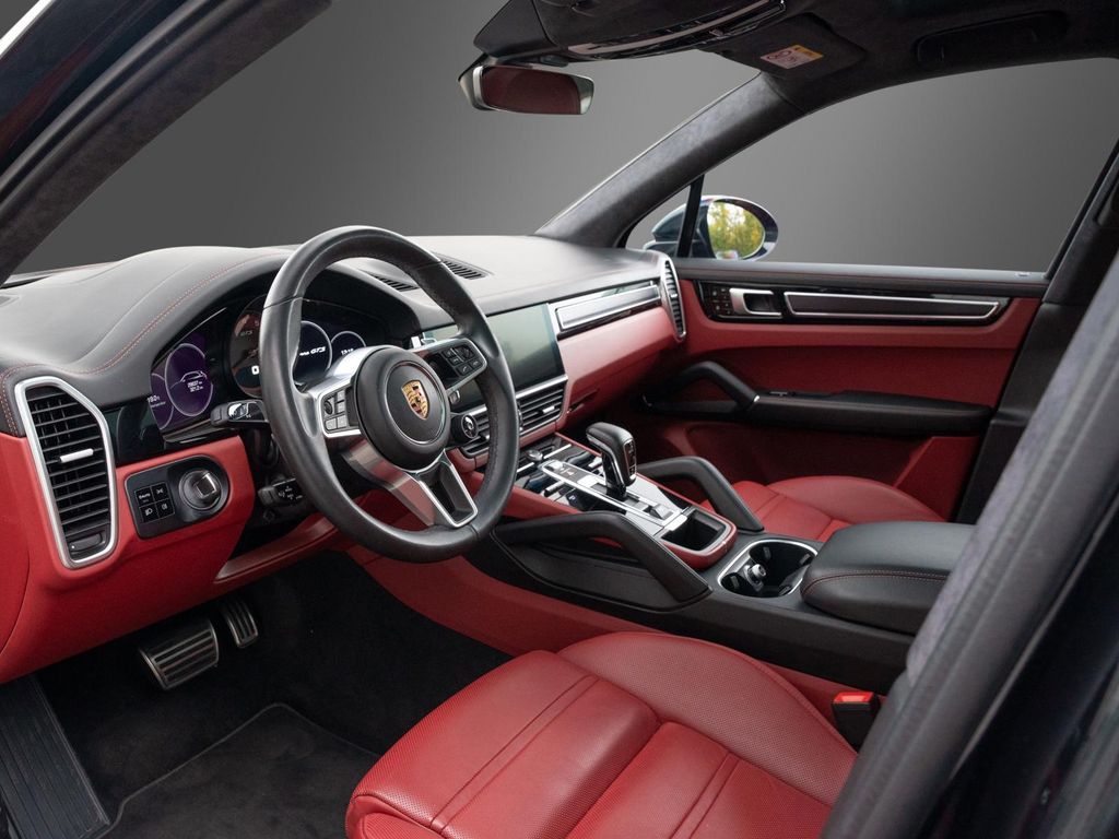 Porsche Cayenne GTS