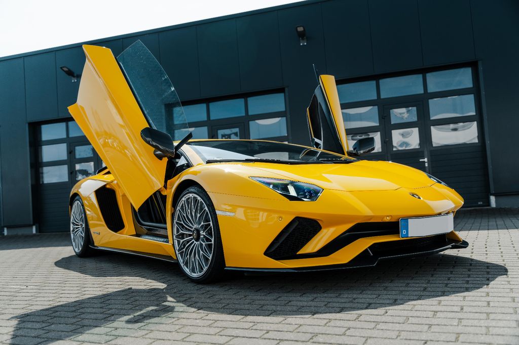 Lamborghini Aventador Coupé S