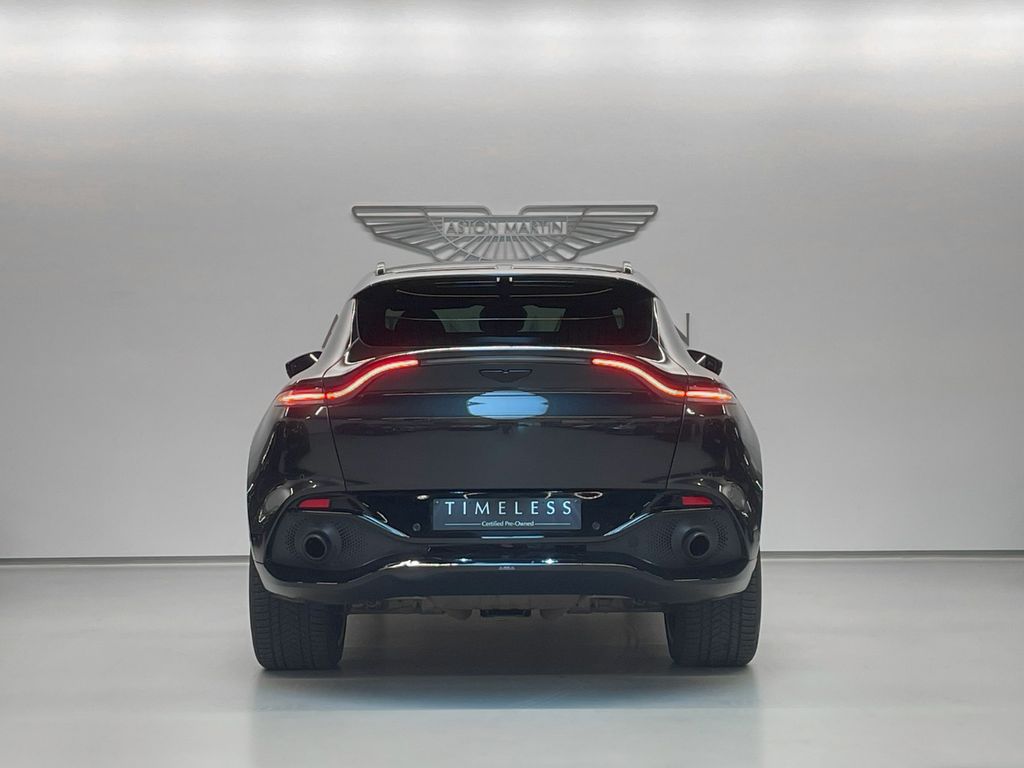 Aston Martin DBX