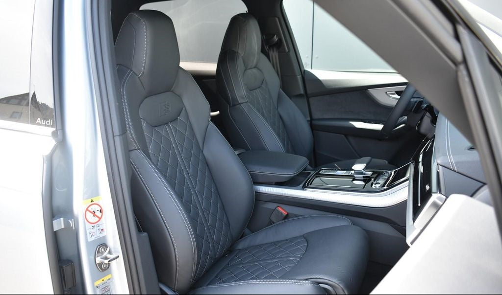 Audi Q7 S-LINE TDI (7 Seater)