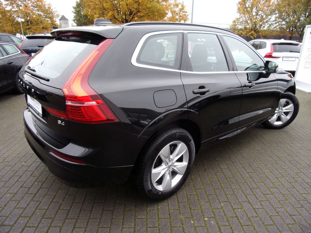 Volvo XC60 B4 Momentum Pro 2WD