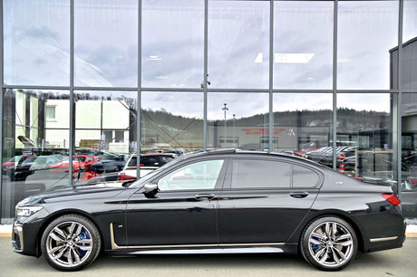 BMW 760Li xDrive Executive Lounge