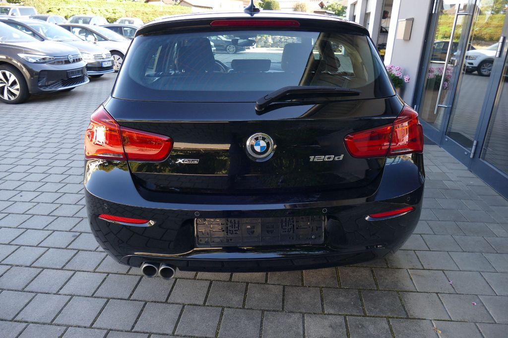 BMW 120d xDrive Advantage