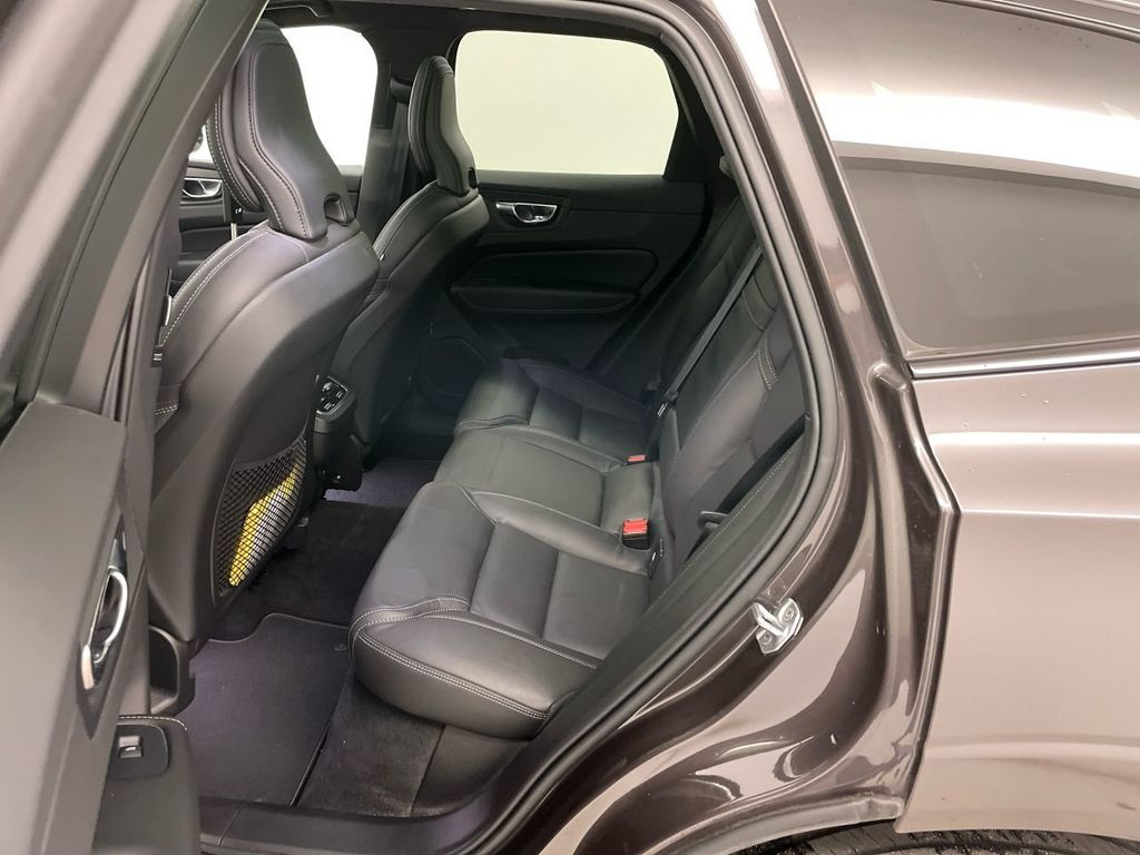 Volvo XC60 B4