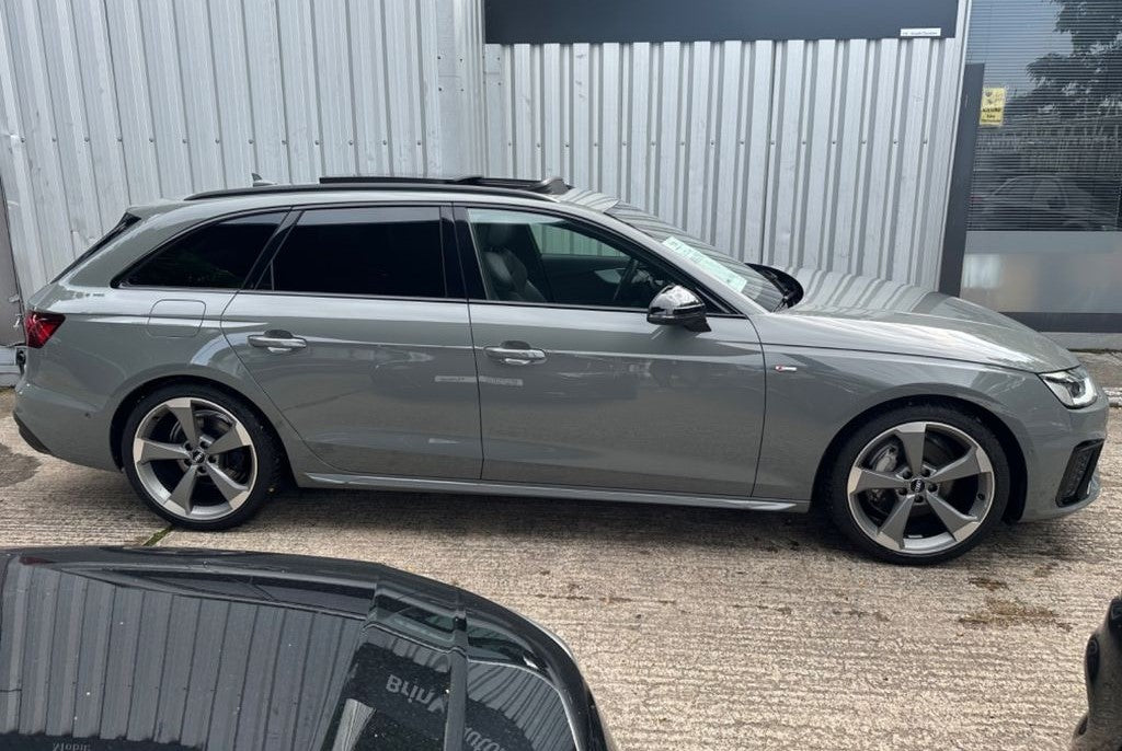 Audi A4 Avant 40 TDI Quattro S-Line