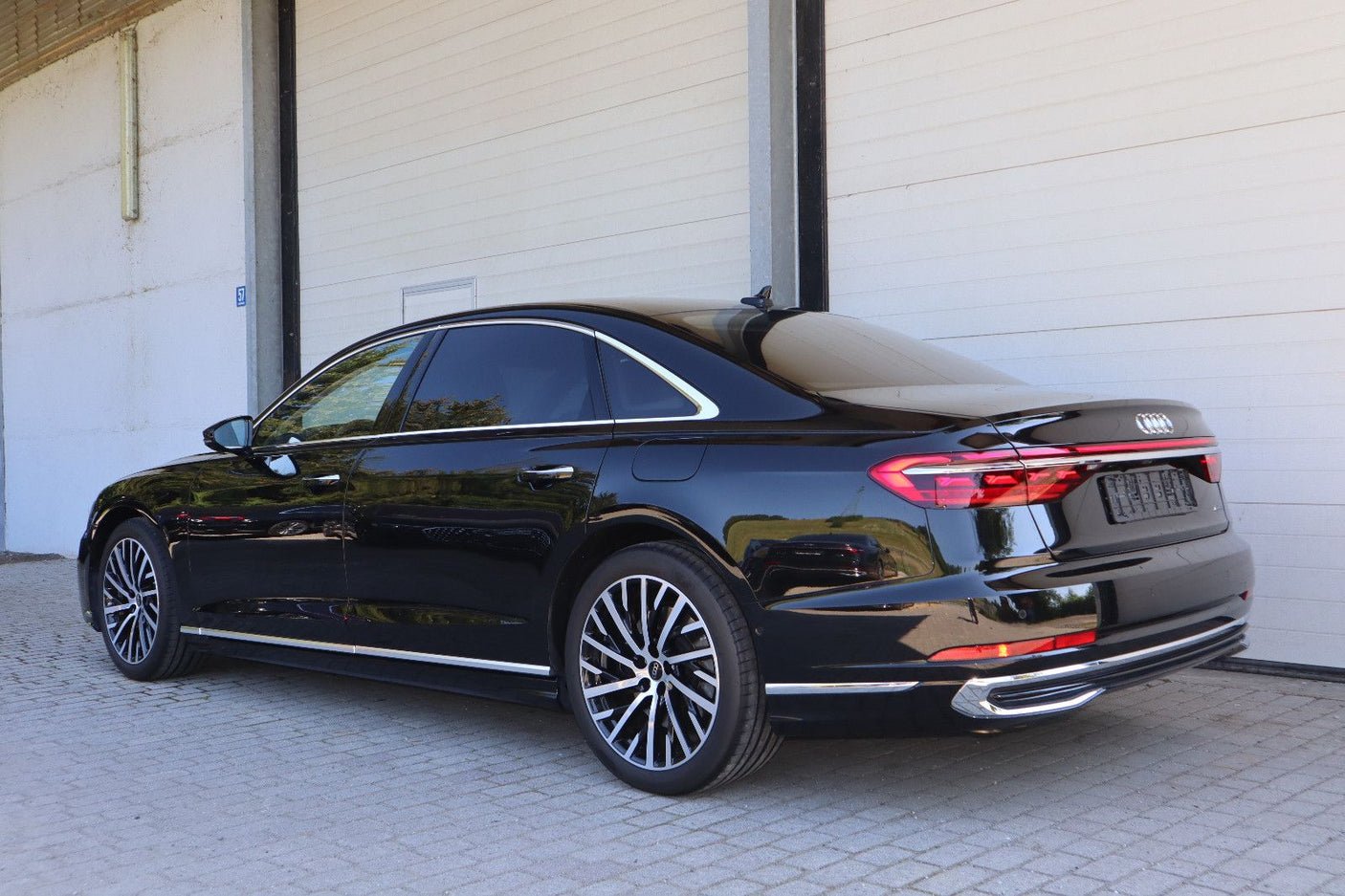 Audi A8 60 TFSI q lang exclusive