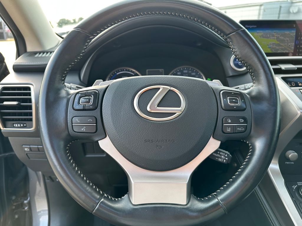 Lexus NX 300h 4WD Luxury Line