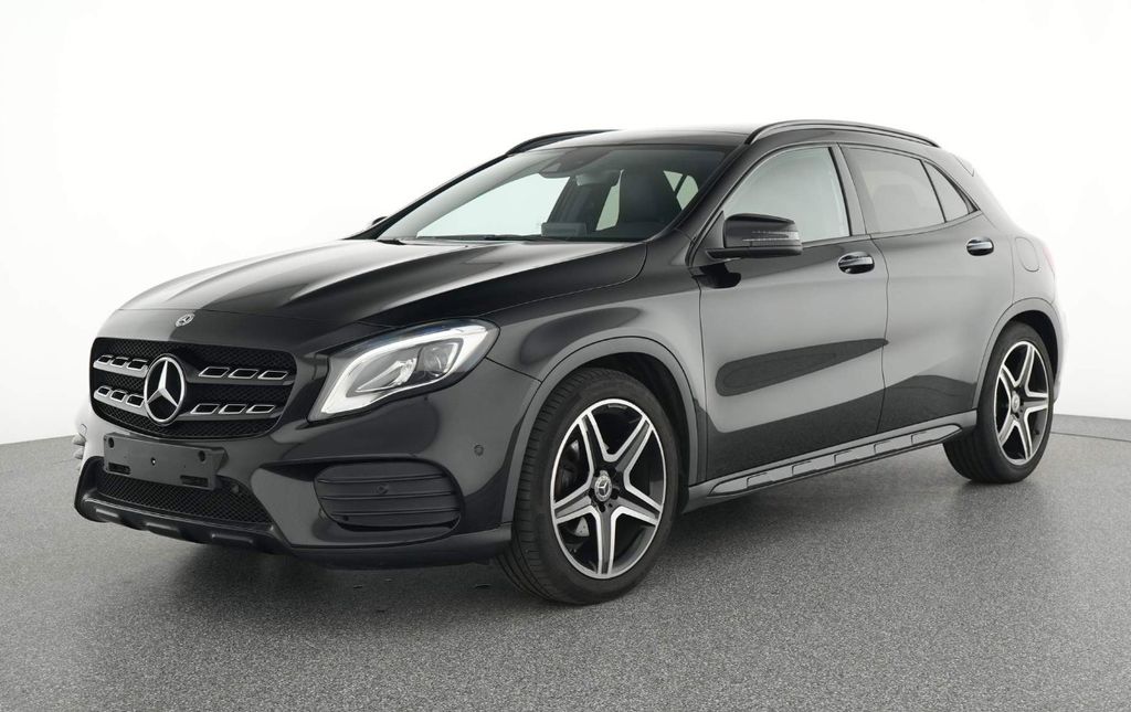 Mercedes-Benz GLA 180 AMG