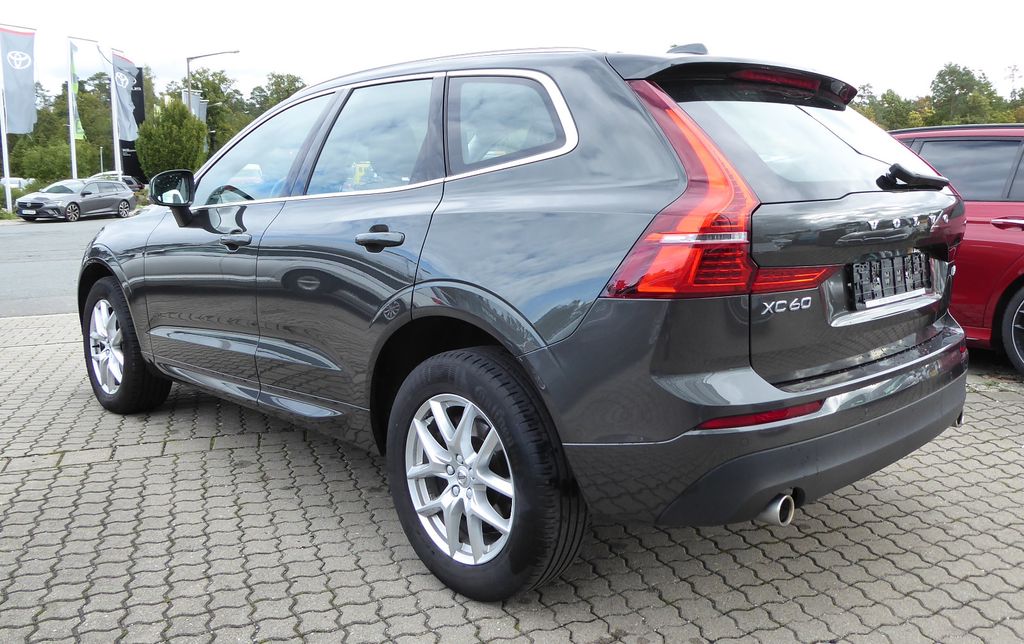 Volvo XC60 B4 Momentum Pro