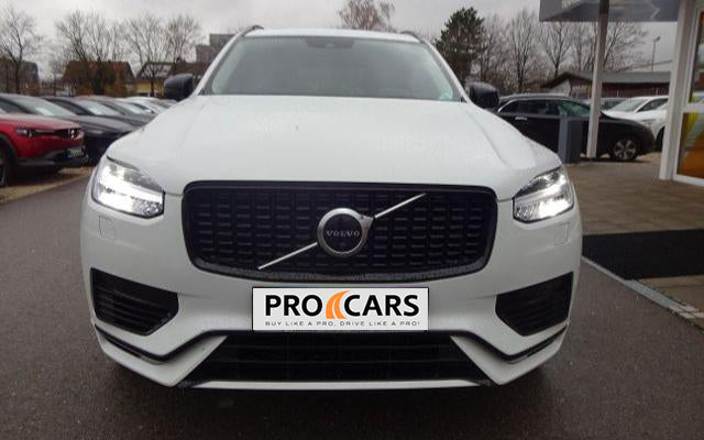 Volvo XC90 T8 R Design Expression Plug-In Hybrid