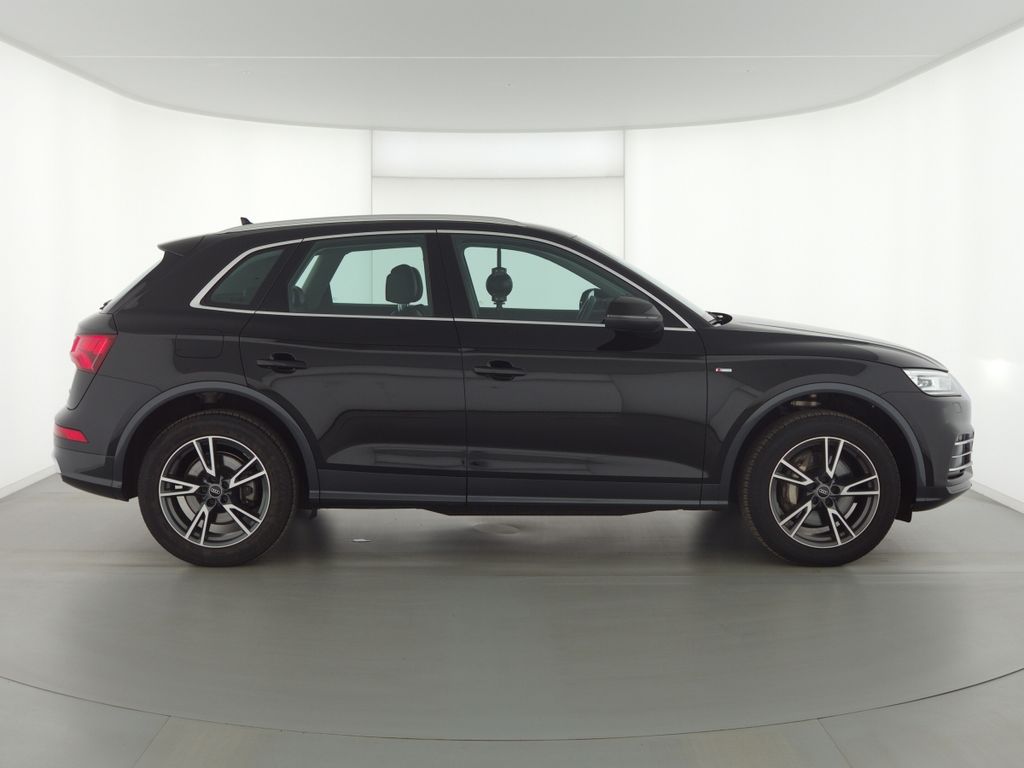 Audi Q5 50 TFSI-e Quattro S-line