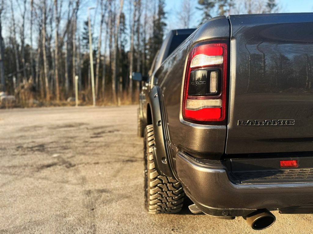 Dodge RAM 1500 Crew Cab